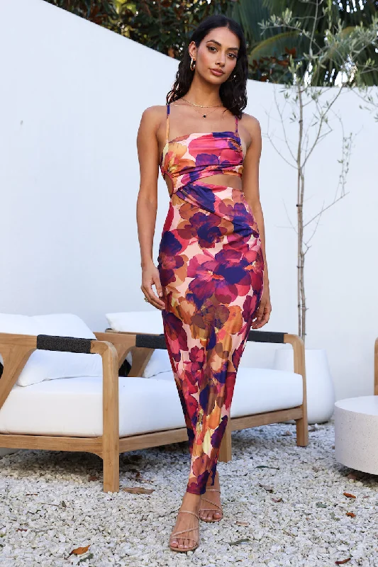 Maxi Women Dress with Floral Print for a Bohemian VibeMaxi Women Dress with Floral Print for a Bohemian VibeFeeling In Love Maxi Dress Purple