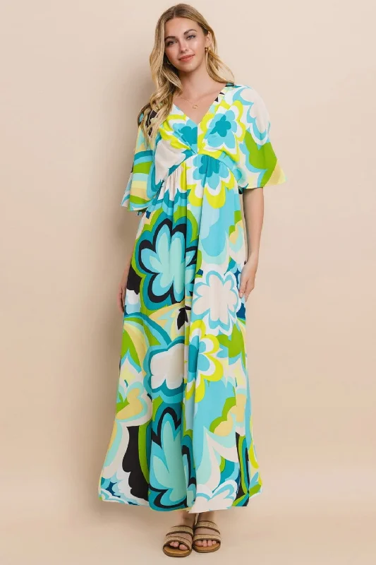 Halter Neck Women Dress to Show Off the Shoulders and NecklineHalter Neck Women Dress to Show Off the Shoulders and NecklineFloral Printed Slit Maxi Dress