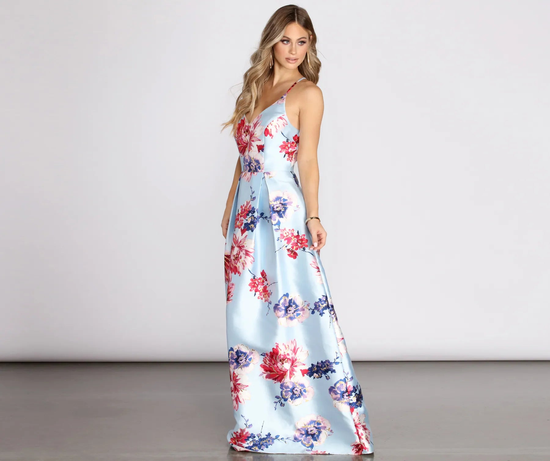 Plus Size Women Dress with a Flattering A - Line Cut for Comfort and StylePlus Size Women Dress with a Flattering A - Line Cut for Comfort and StyleGeneva Cross Back A-Line Dress