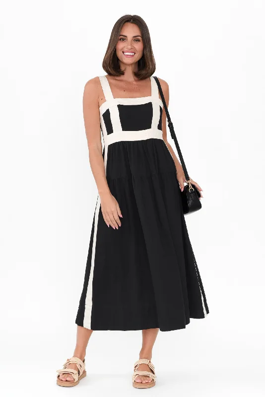 Plus Size Women Dress with a Flattering A - Line Cut for Comfort and StylePlus Size Women Dress with a Flattering A - Line Cut for Comfort and StyleJolie Black Trim Cotton Blend Dress
