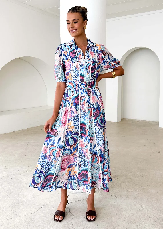 Printed Abstract Women Dress for a Modern and Artistic AppealPrinted Abstract Women Dress for a Modern and Artistic AppealMannia Maxi Dress - Blue Peacock