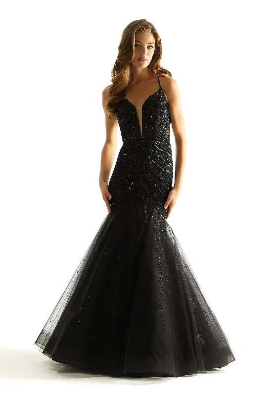 Empire Waist Women Dress to Accentuate the Bust and Conceal the WaistEmpire Waist Women Dress to Accentuate the Bust and Conceal the WaistMorilee Beaded Mermaid Prom Dress 49014