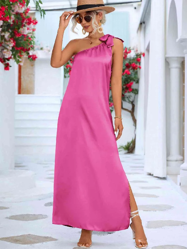 Strapless Women Dress with a Built - in Bra for Comfort and SupportStrapless Women Dress with a Built - in Bra for Comfort and SupportOne-Shoulder Slit Maxi Dress