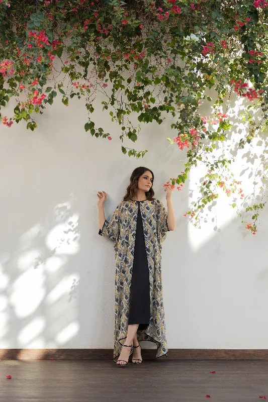Mermaid - Style Women Dress with a Fitted Silhouette for Special OccasionsMermaid - Style Women Dress with a Fitted Silhouette for Special OccasionsPrinted Shrug and Slip Dress