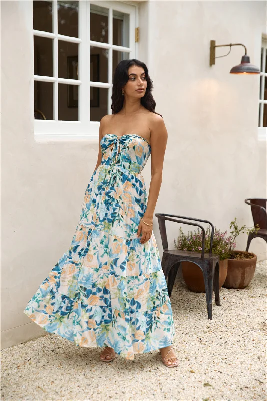 Sleeveless Women Dress in Bright Colors for Summer PartiesSleeveless Women Dress in Bright Colors for Summer PartiesRainforest Oasis Strapless Maxi Dress Blue