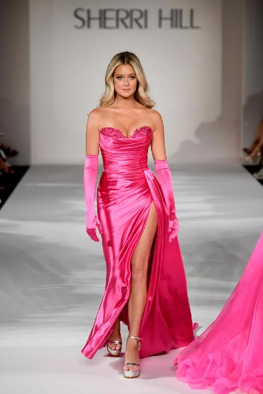 Halter Neck Women Dress to Show Off the Shoulders and NecklineHalter Neck Women Dress to Show Off the Shoulders and NecklineSherri Hill Long Satin Prom Dress 55230