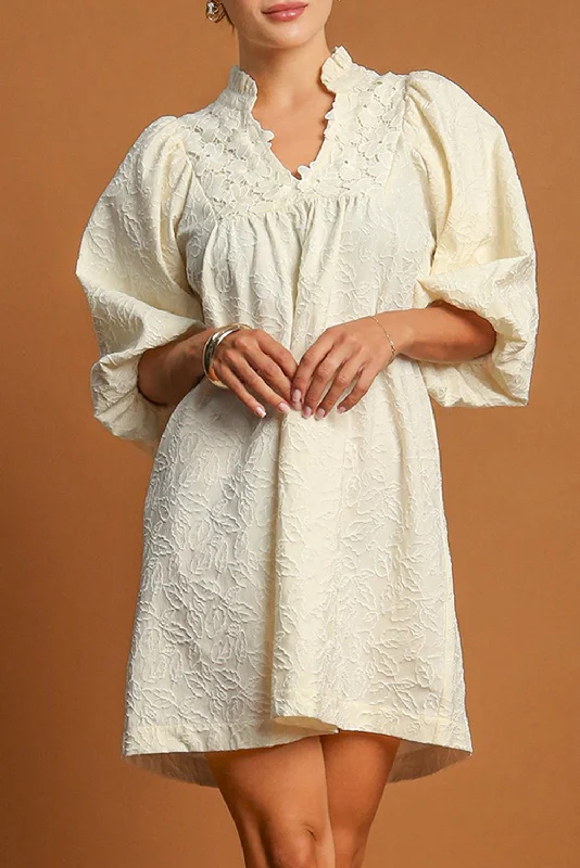 Shift Women Dress with a Simple and Classic Design for Everyday WearShift Women Dress with a Simple and Classic Design for Everyday WearFloral Textured Bubble Sleeve Dress