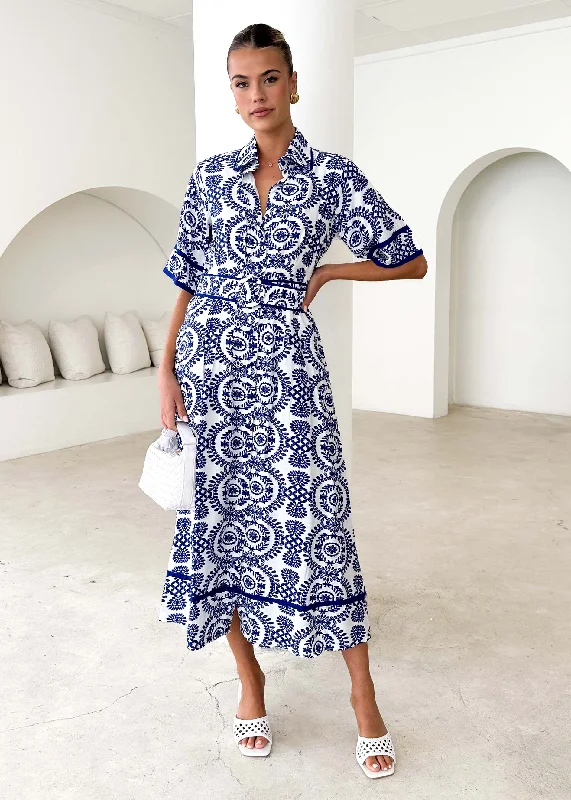 Ruffled Women Dress with Multiple Layers for a Playful and Girly StyleWonderlight Maxi Dress - Navy Paisley