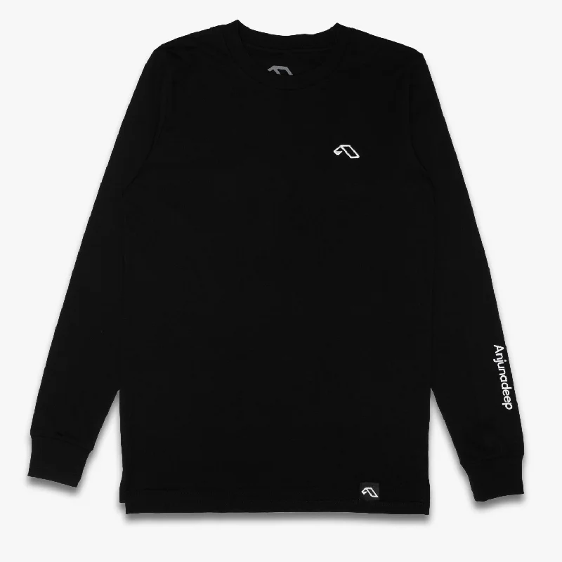 Plus Size Women T Shirt for a Comfortable and Flattering FitPlus Size Women T Shirt for a Comfortable and Flattering FitAnjunadeep Long Sleeve / Black