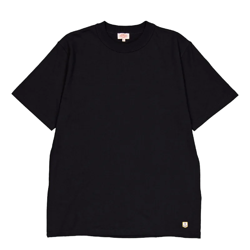 Embroidered Women T Shirt with Intricate DetailsEmbroidered Women T Shirt with Intricate DetailsT-shirt Héritage Bio Noir