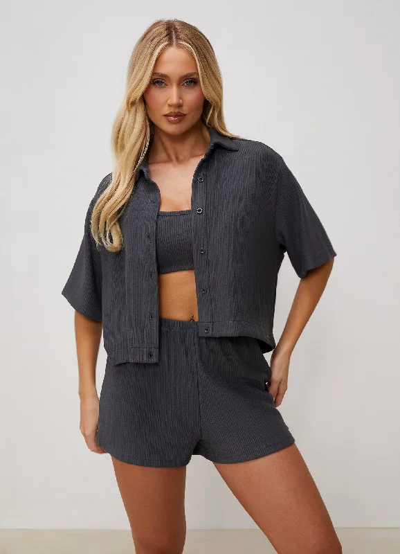 Crop Top Women T Shirt to Pair with High - Waisted BottomsCrop Top Women T Shirt to Pair with High - Waisted BottomsGym King Signature Rib Crop Shirt - Graphite