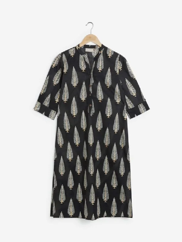 Utsa Black Pine Tree Print Straight Kurta