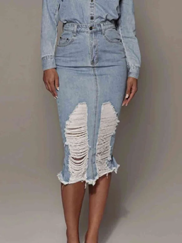 Ruffled Bodysuits with a Playful and Feminine TouchDistressed Slit Denim Skirt