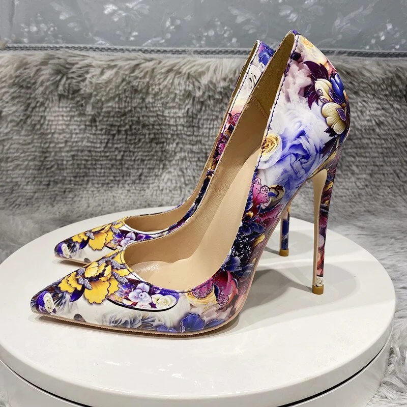Ruffled Bodysuits with a Playful and Feminine TouchGlossy Painted Flowers Print Pointed Toe Stiletto Pumps