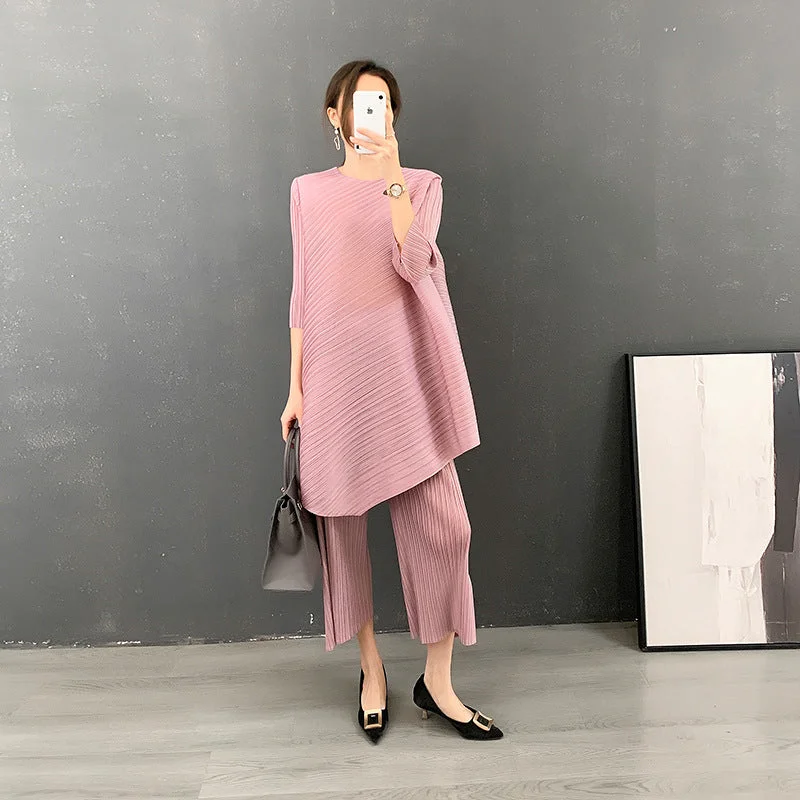 Organic Cotton Bodysuits for an Eco - Friendly and Comfortable OptionMiyake Pleated Two-Piece Suit Set