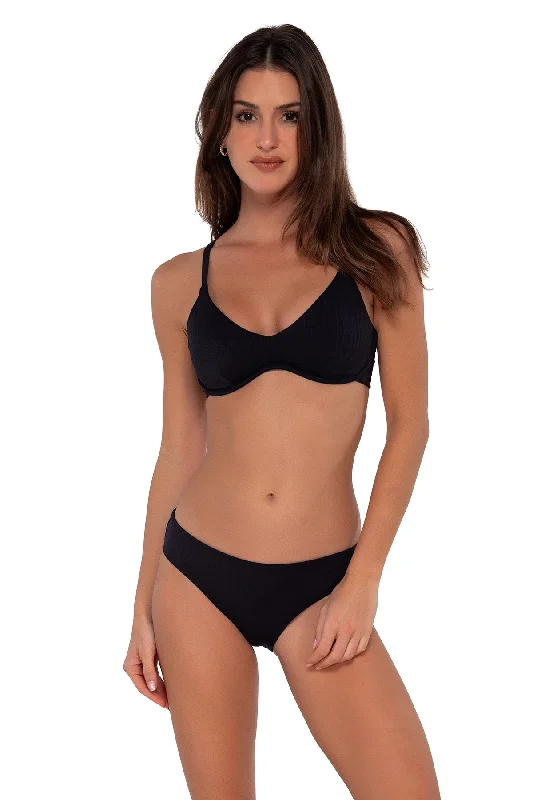 Sunsets Black Seagrass Texture Brooke U-Wire Top